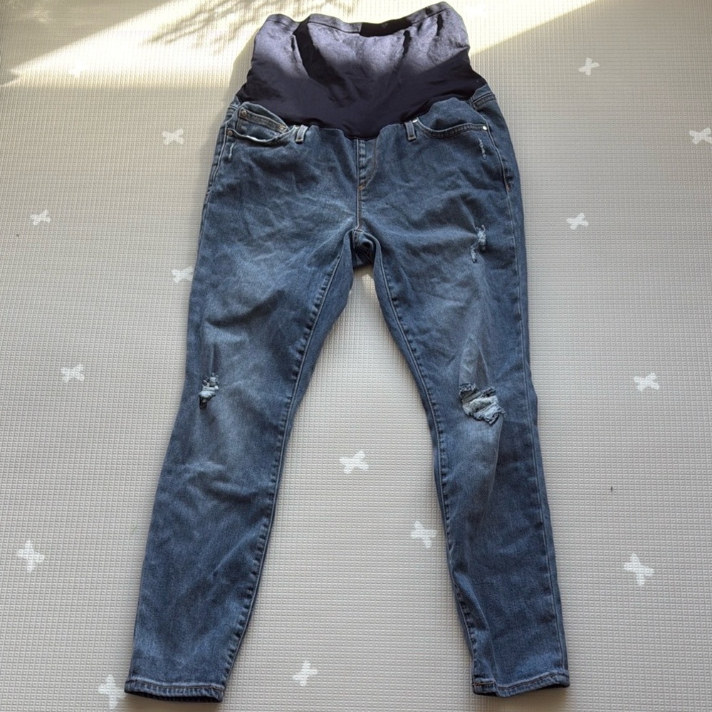Gap- Maternity Classic Blue Women's Jeans slightly distressed